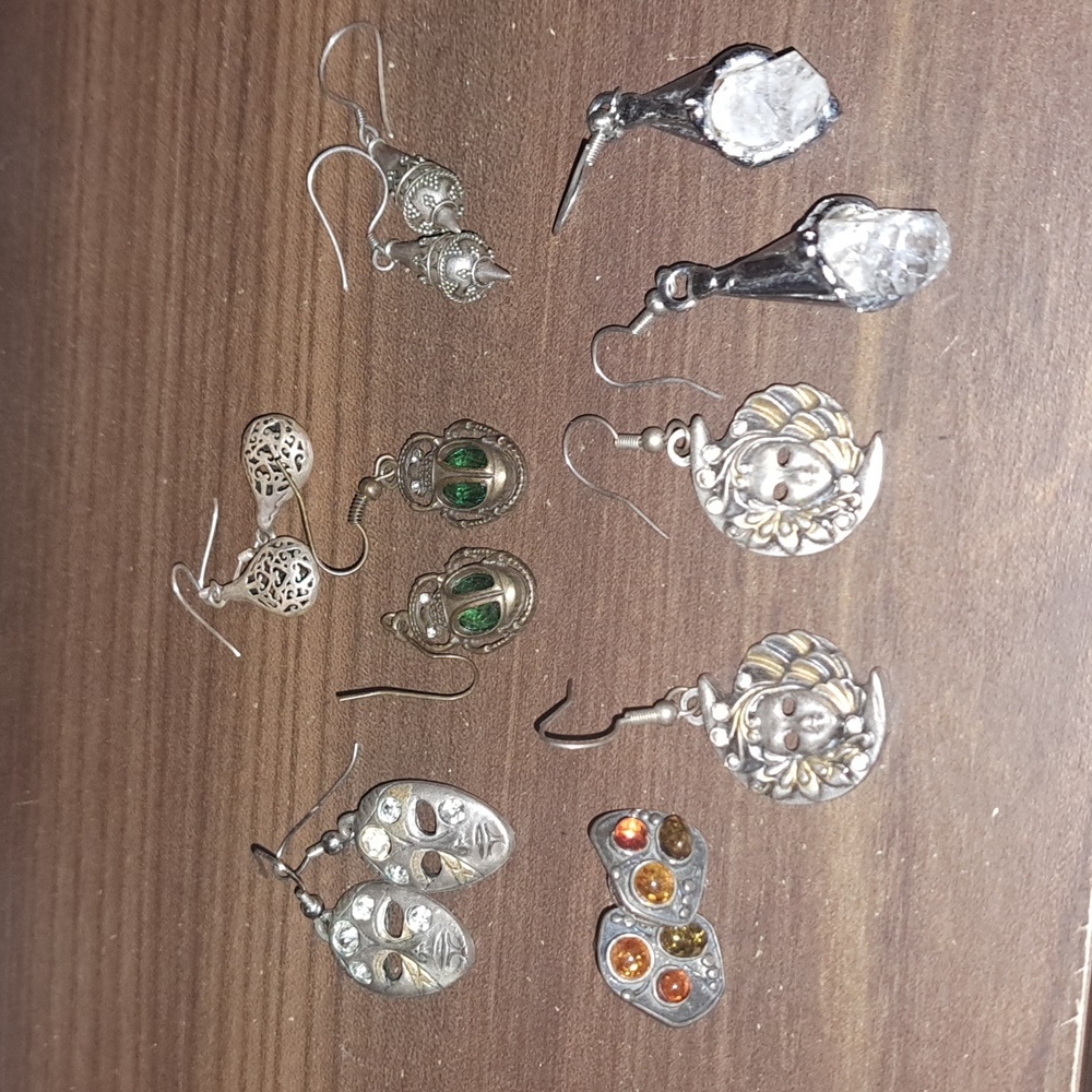 Lot of earrings